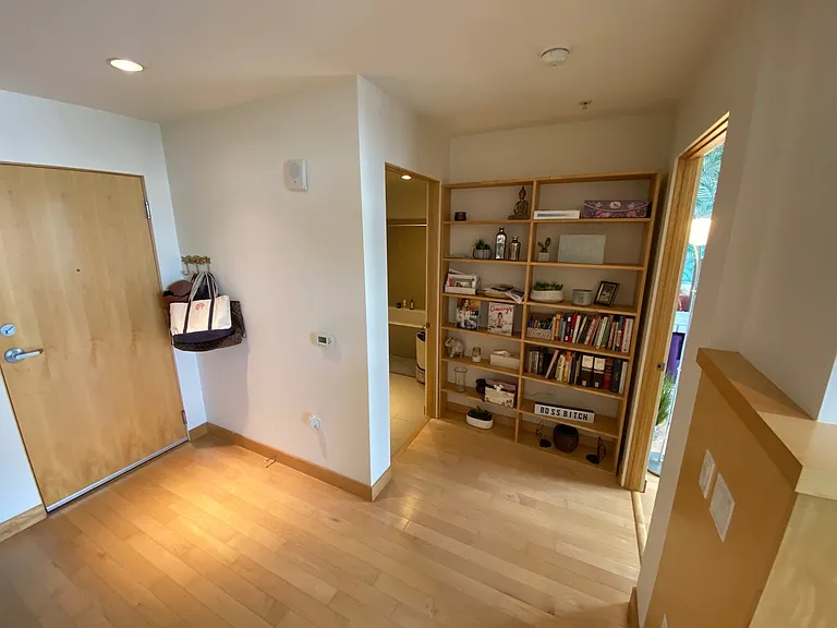 309 W Washington Ave #602 — Photo 15