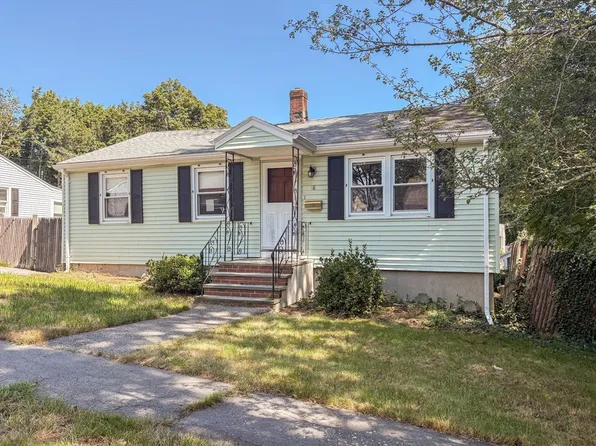 48 Home St, Peabody, MA 01960
