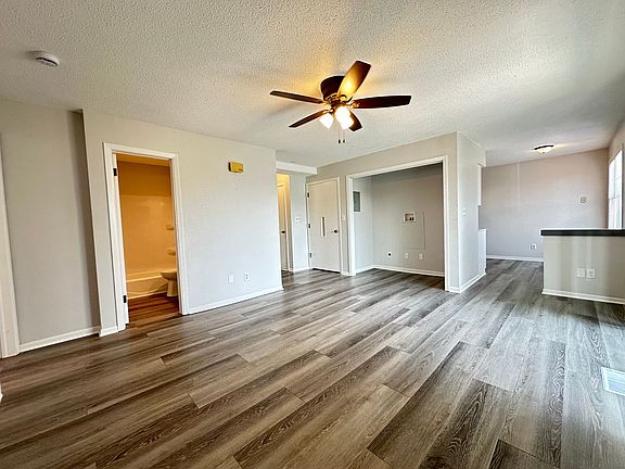 4th image of 2809 10th Ave N #1B