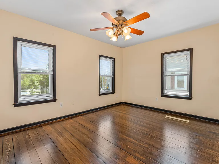 1457 Hyde Park Ave #2 — Photo 6