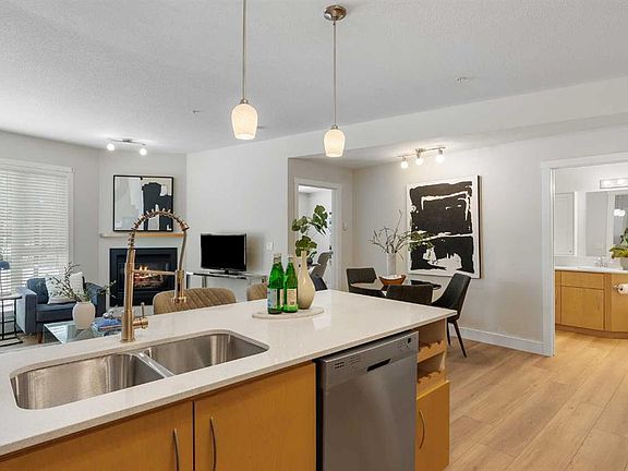 5th image of 69 W Springborough Ct SW #125