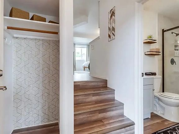 5th image of 2658 E St #1/2