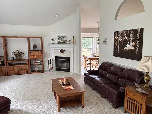 15305 Pecan Tree Dr — Photo 3