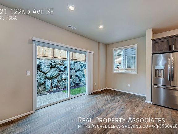 2nd image of 921 122nd Ave SE