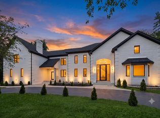 15 Somerset Dr, Andover, MA 01810