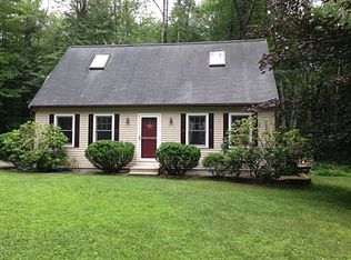 10 Hog Hill Rd, Pepperell, MA 01463
