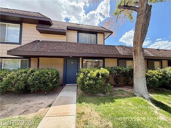 2nd image of 6122 Meadow View Ln