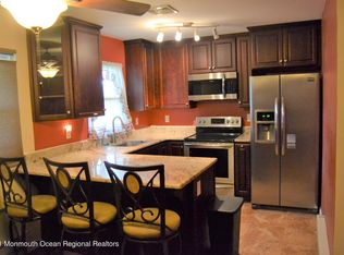 89 Fairway Ln #D, Manchester Township, NJ 08759