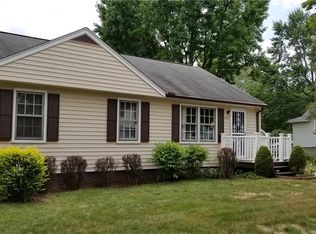 886 Independence Ave, Akron, OH 44310