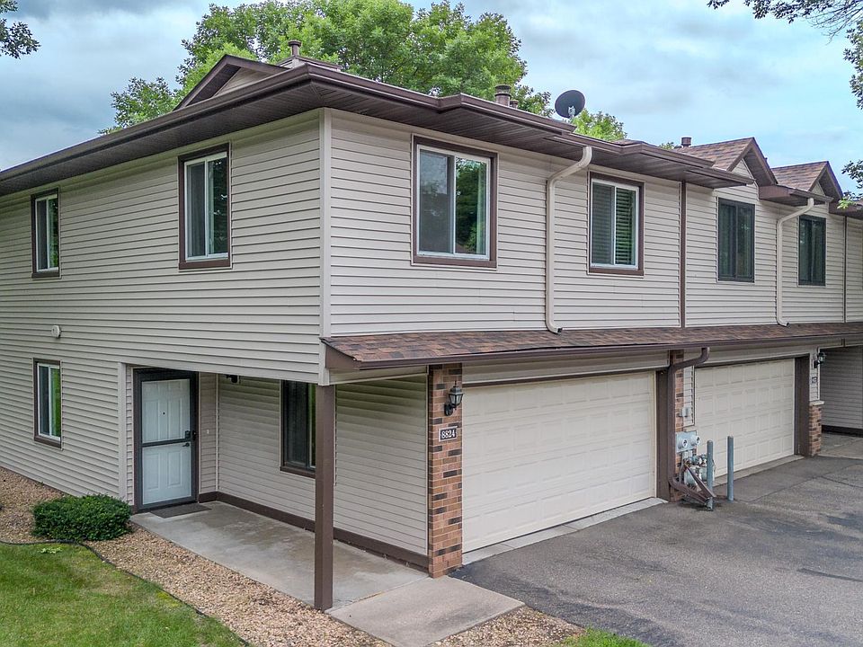 1st image of 8824 N Maplebrook Ct