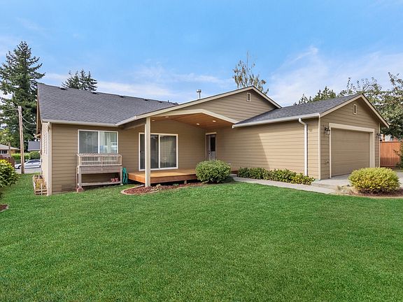 2 car garage & huge yard!
