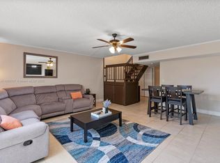 8401 W Sample Rd APT 28, Pompano Beach, FL 33065