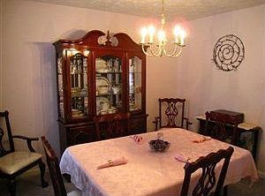 5th image of 134 Windsor Ct