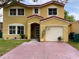 16460 SW 97th Ter, Miami, FL 33196