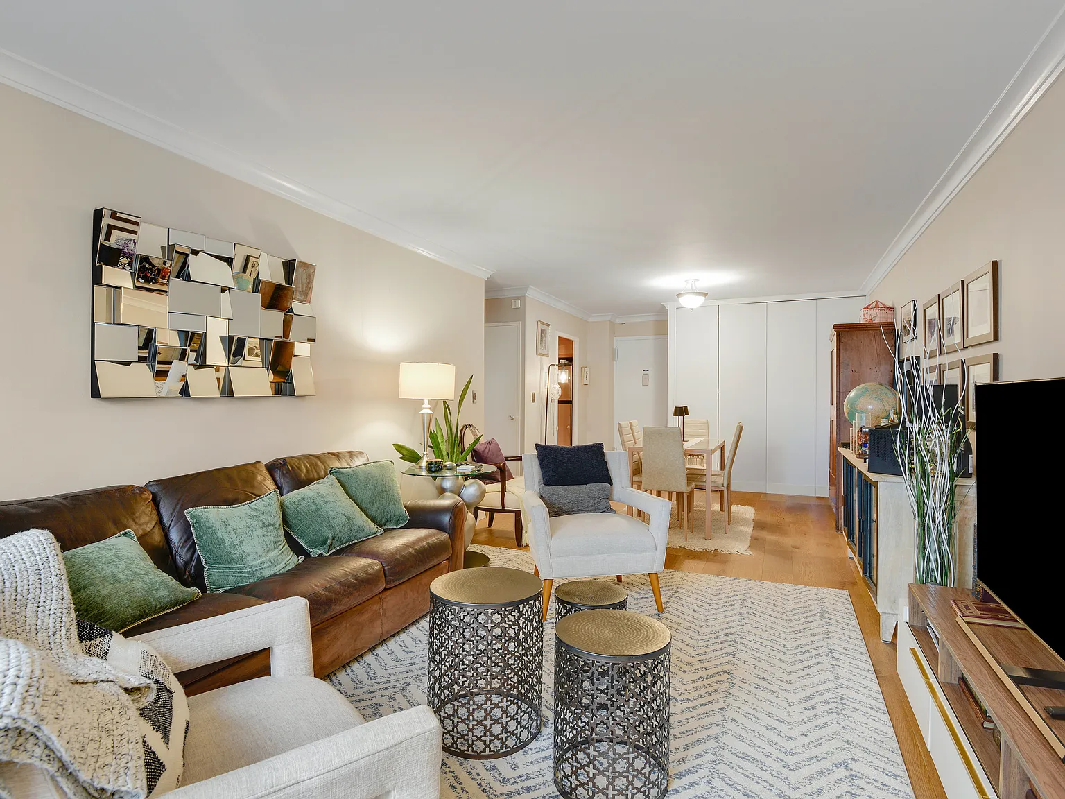 333 East 34th Street — Photo 2