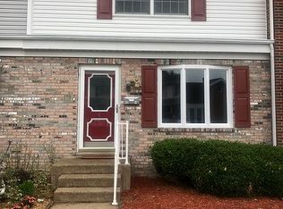 911 Pennsylvania Ave APT 4, Saint Albans, WV 25177