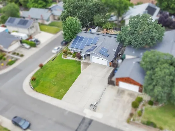 8201 War Horse Ct, Orangevale, CA 95662