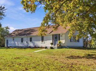 9433 W Lovejoy Rd, Perry, MI 48872