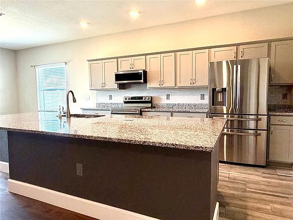 5th image of 5530 SE 92nd St