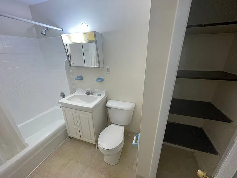120 Dustin St #3 — Photo 6