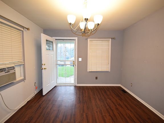 4th image of 3735 Orchard Ave