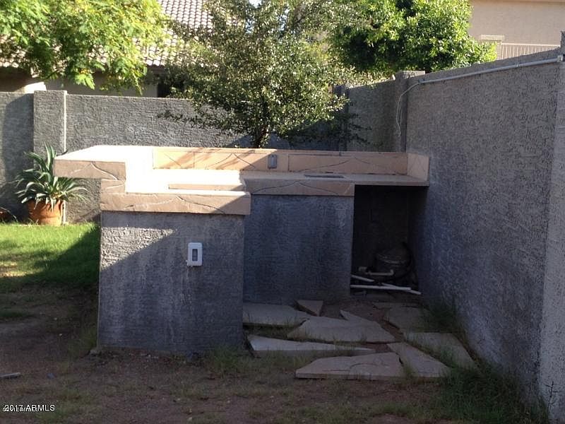 2nd image of 14617 W Port Royale Ln
