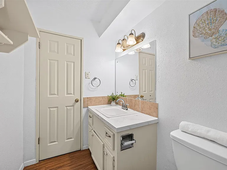 7714 Renwick Dr #D13 — Photo 25