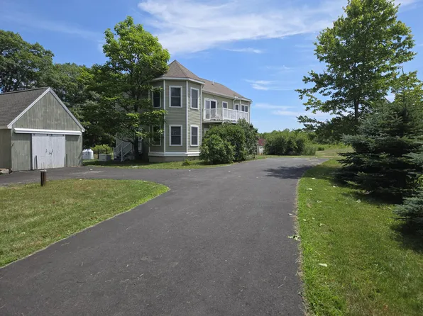 515 Lowelltown Road, Wiscasset, ME 04578