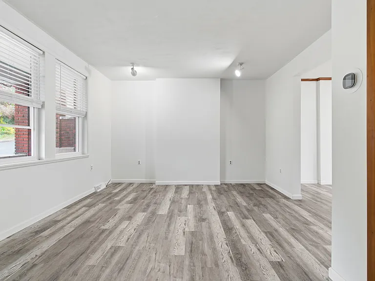 790 Highland Ave — Photo 25