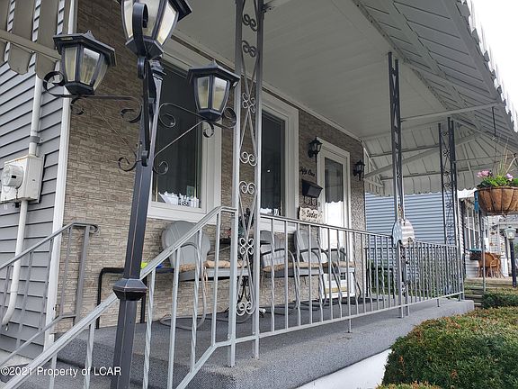 2nd image of 51 Moyallen St