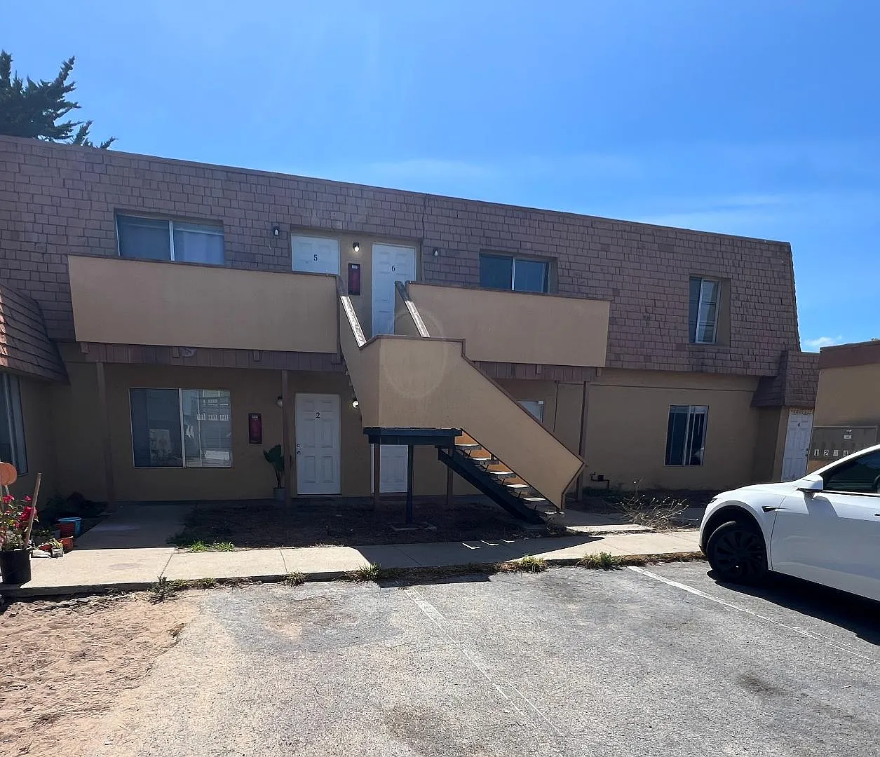 474 Reservation Rd — Photo 4