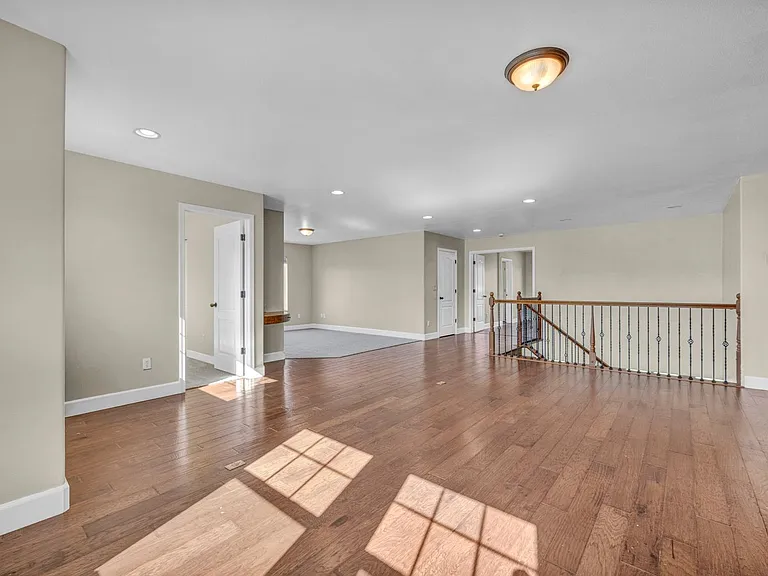 2425 Crooked Canyon Ct — Photo 19