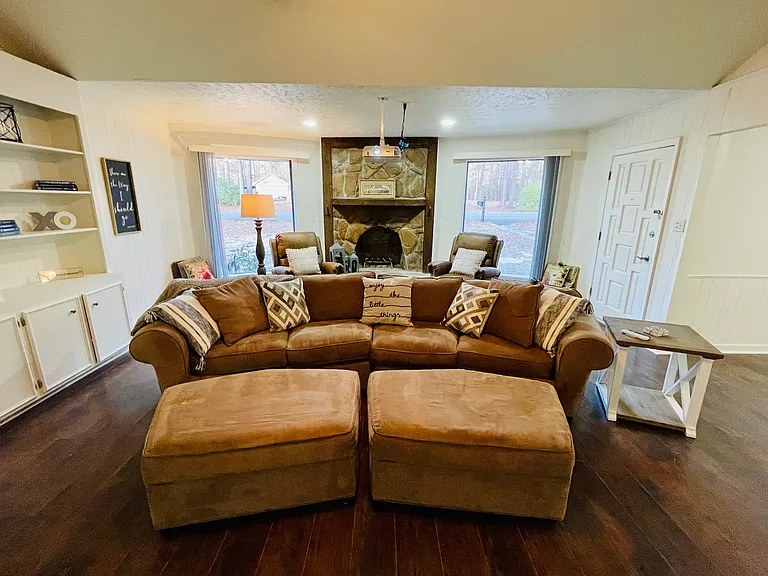 327 Swallow Dr — Photo 18
