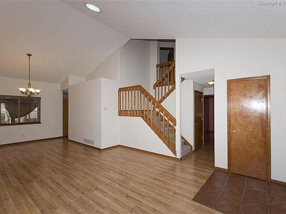 4th image of 8310 Wilmington Dr