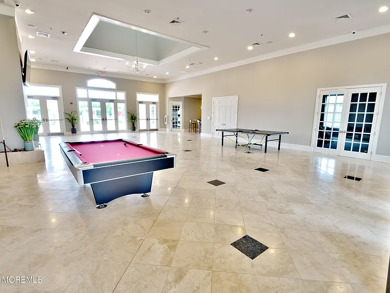 10 Deepwater Cir — Photo 35