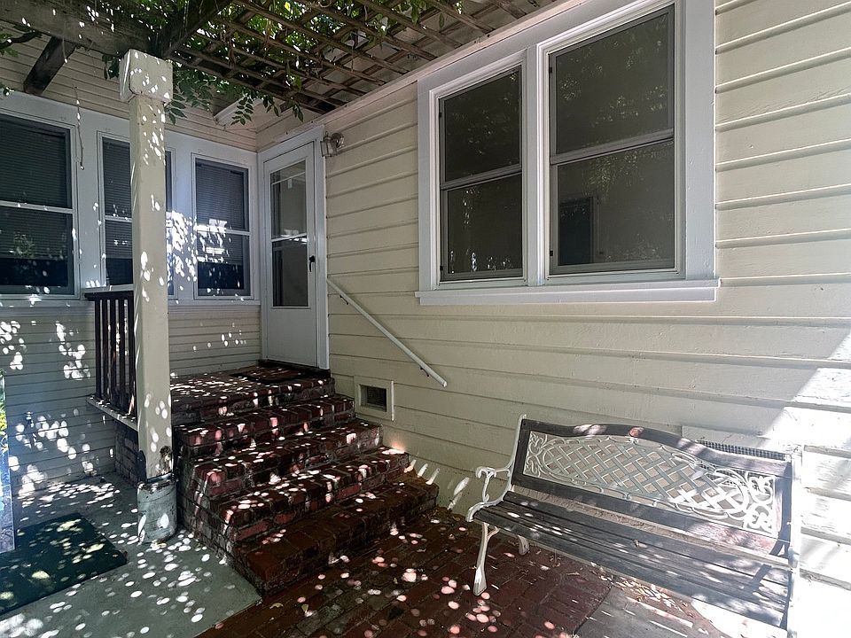 1st image of 87 S 11th St #87