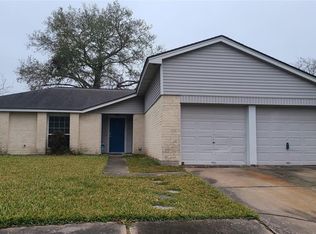 17203 Heritage Bay Dr, Friendswood, TX 77546