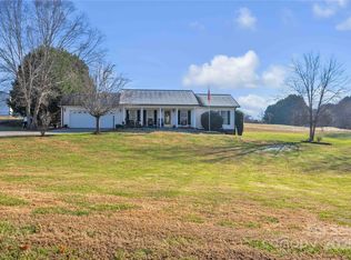 57 Riverview Rd, Taylorsville, NC 28681