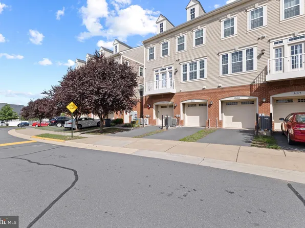 42572 Wildly Ter, Ashburn, VA 20148