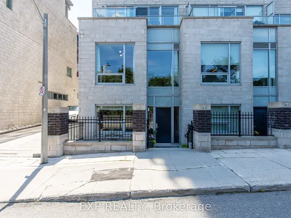 432 Sparks St, Ottawa, ON K1R 0B2