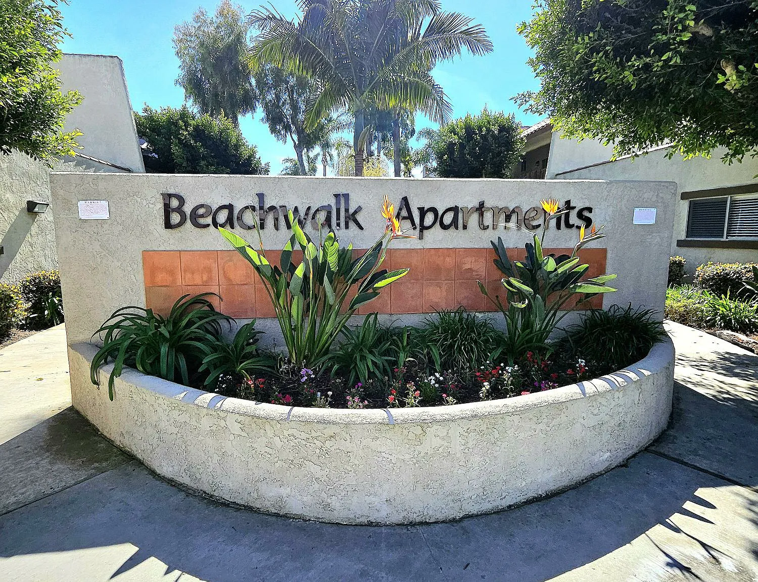 Beach Walk Apartments — Photo 3