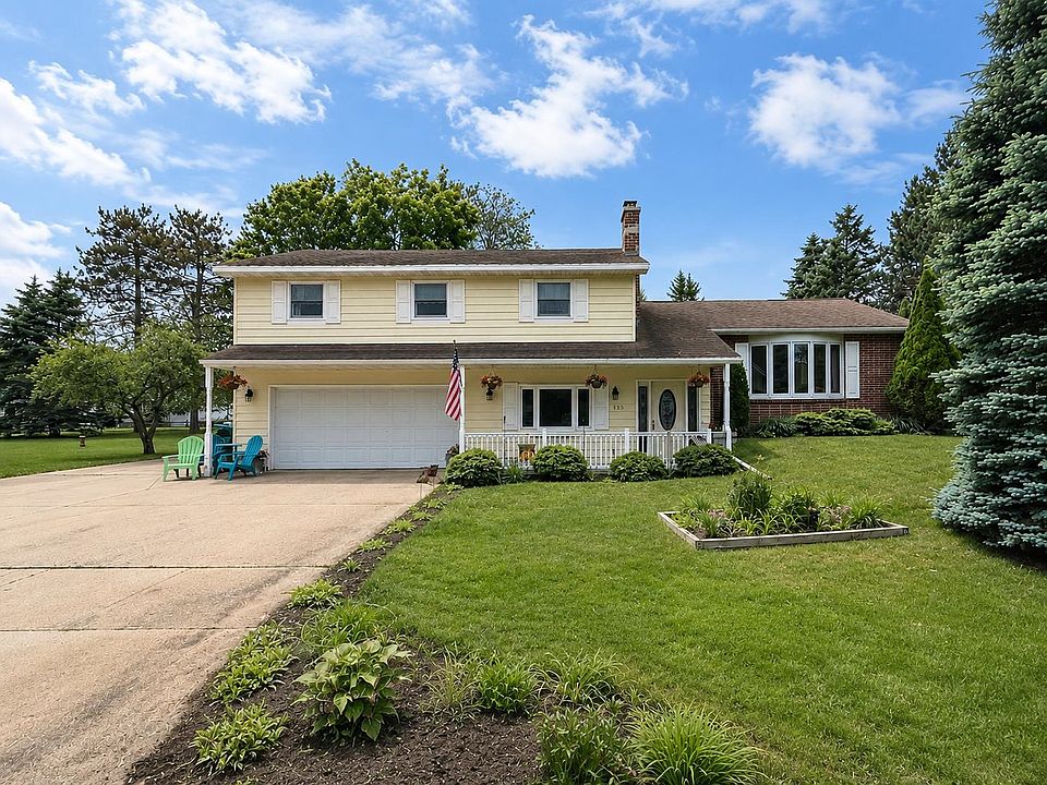 1st image of 923 Barbara Ln