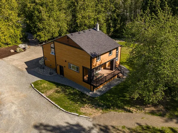 3550 Cumberland Rd, Cumberland, BC V0R 1S0