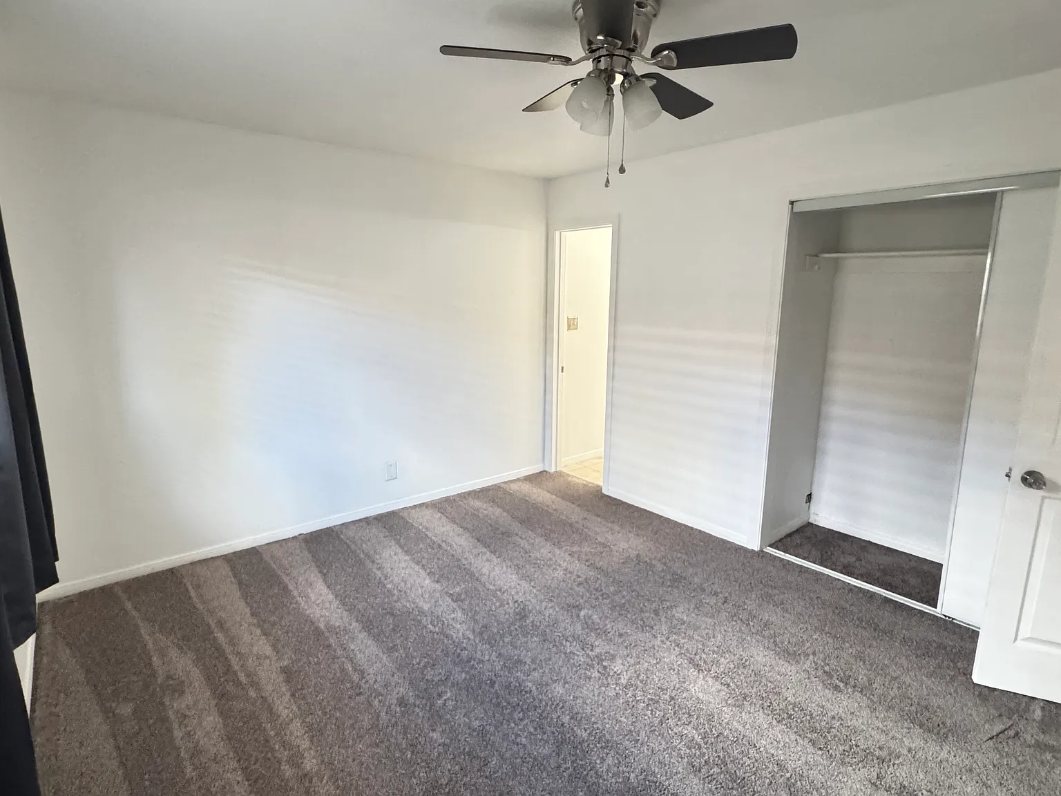 4 bed, 2022 sqft, $1,199 — Photo 3