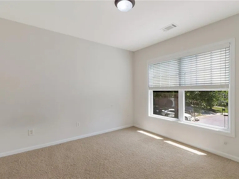 4262 Winslow Hill Ct — Photo 21