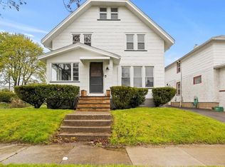 86 Spencer Rd, Rochester, NY 14609