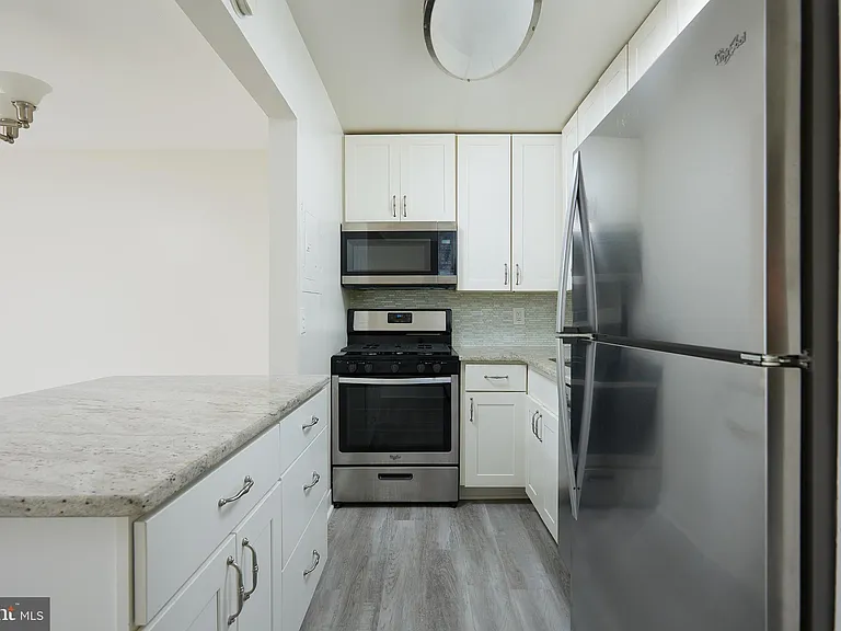 3100 S Manchester St #635 — Photo 5