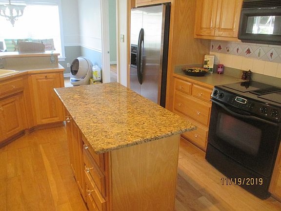 5th image of 3569 Victoria Dr