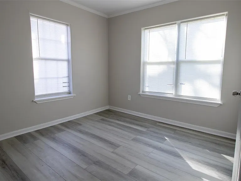 218 E Hunnicutt St — Photo 9