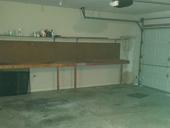 4th image of 211 Pintail Ct